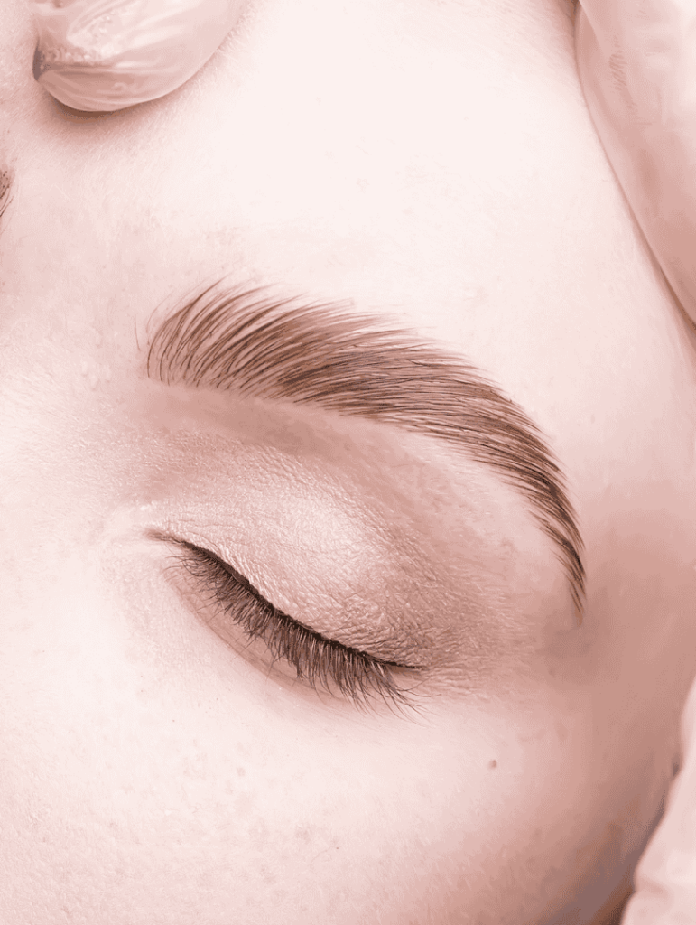 results of woman's eyebrow after brow lamination